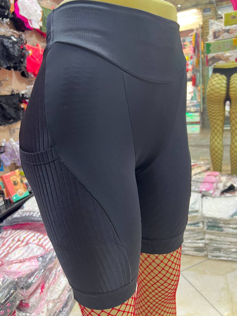 شلوارک ورزشی